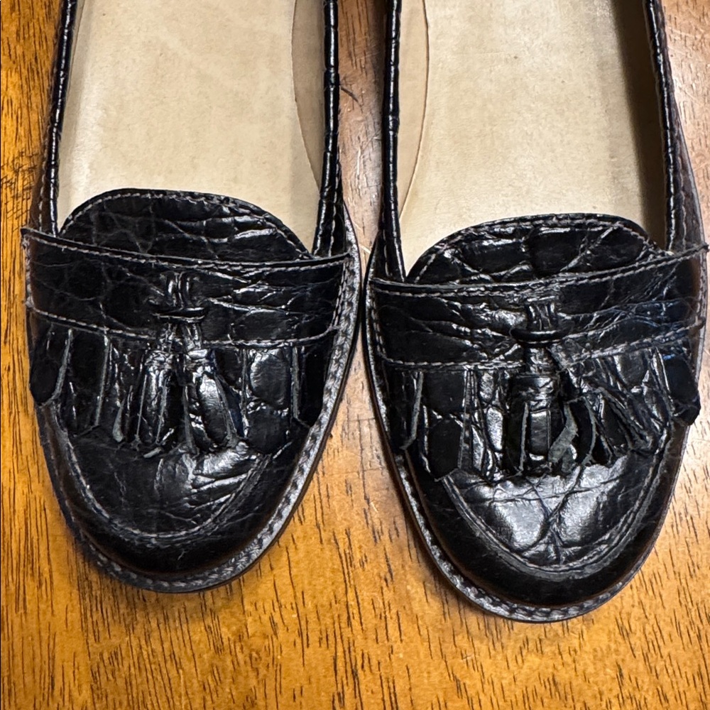 Talbots Black Textured Loafers for Women. Size 6.5 B - Picture 3 of 8
